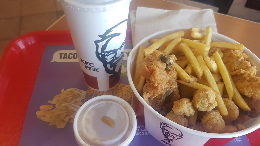 KFC | meal delivery | 10594 Yonge St, Richmond Hill, ON L4C 3C8, Canada | 9058848488 OR +1 905-884-8488