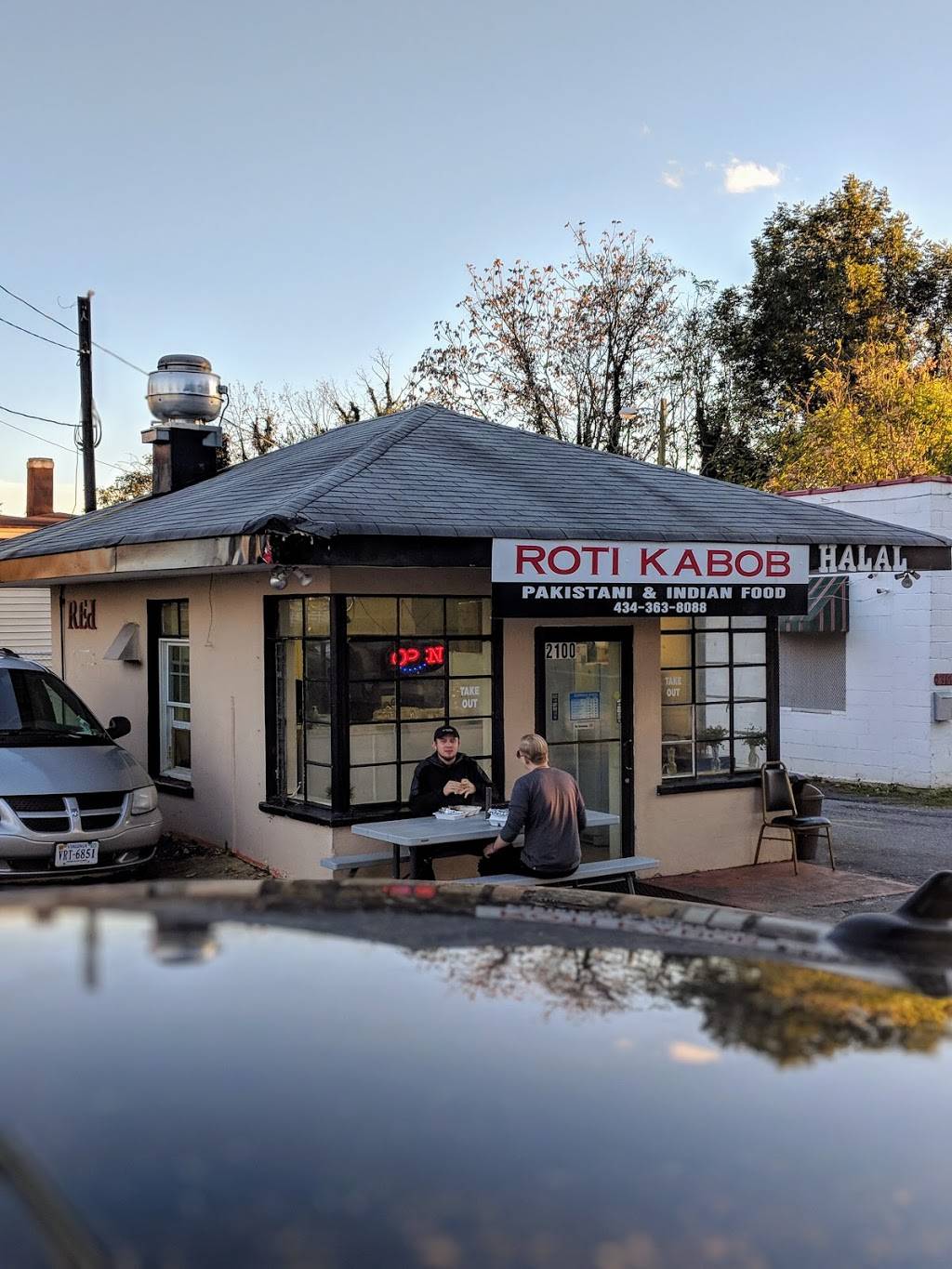 Roti Kabob | restaurant | 2100 12th St, Lynchburg, VA 24501, USA | 4343638088 OR +1 434-363-8088