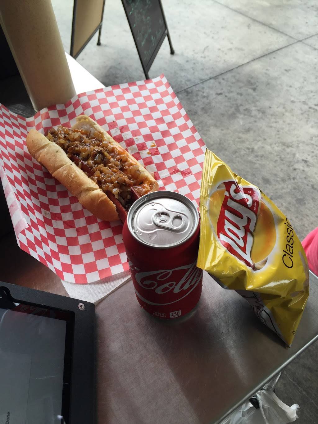 Rain City Hot Dogs & Burgers | restaurant | 2700 Rainier Ave S, Seattle, WA 98144, USA | 2538804018 OR +1 253-880-4018