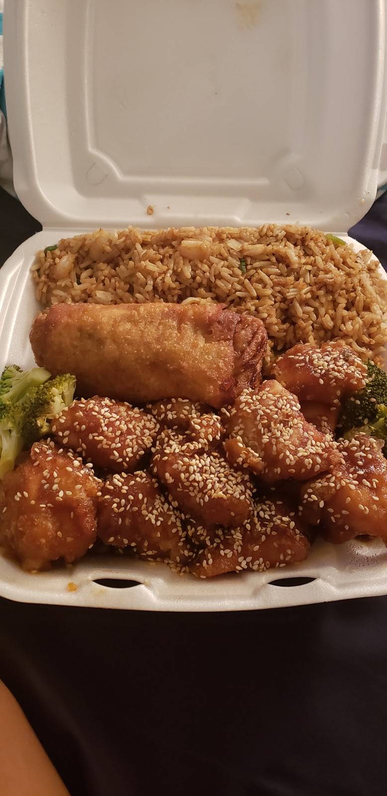 Rainbow Restaurant | restaurant | 22048 Farmington Rd, Farmington, MI 48336, USA | 2484278265 OR +1 248-427-8265