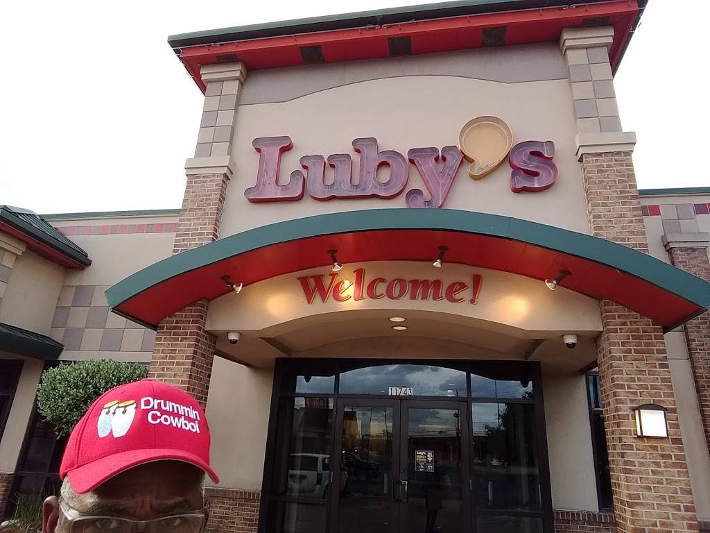 Lubys | restaurant | 11743 Eastex Fwy, Houston, TX 77039, USA | 2815904336 OR +1 281-590-4336