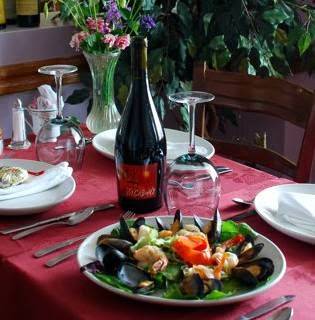 Il Vagabondo Restaurant | restaurant | 186 Barrette St, Vanier, ON K1L 8A1, Canada | 6137494877 OR +1 613-749-4877