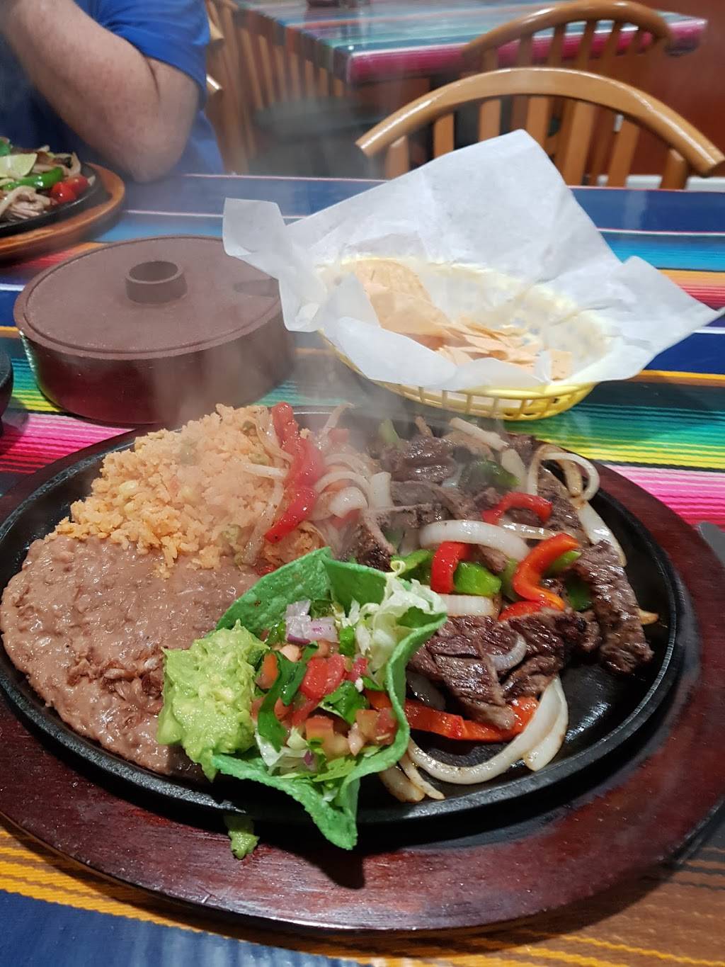 Las Cocinas Mexican Restaurant | restaurant | 766 TX-95, Bastrop, TX 78602, USA | 5123322292 OR +1 512-332-2292
