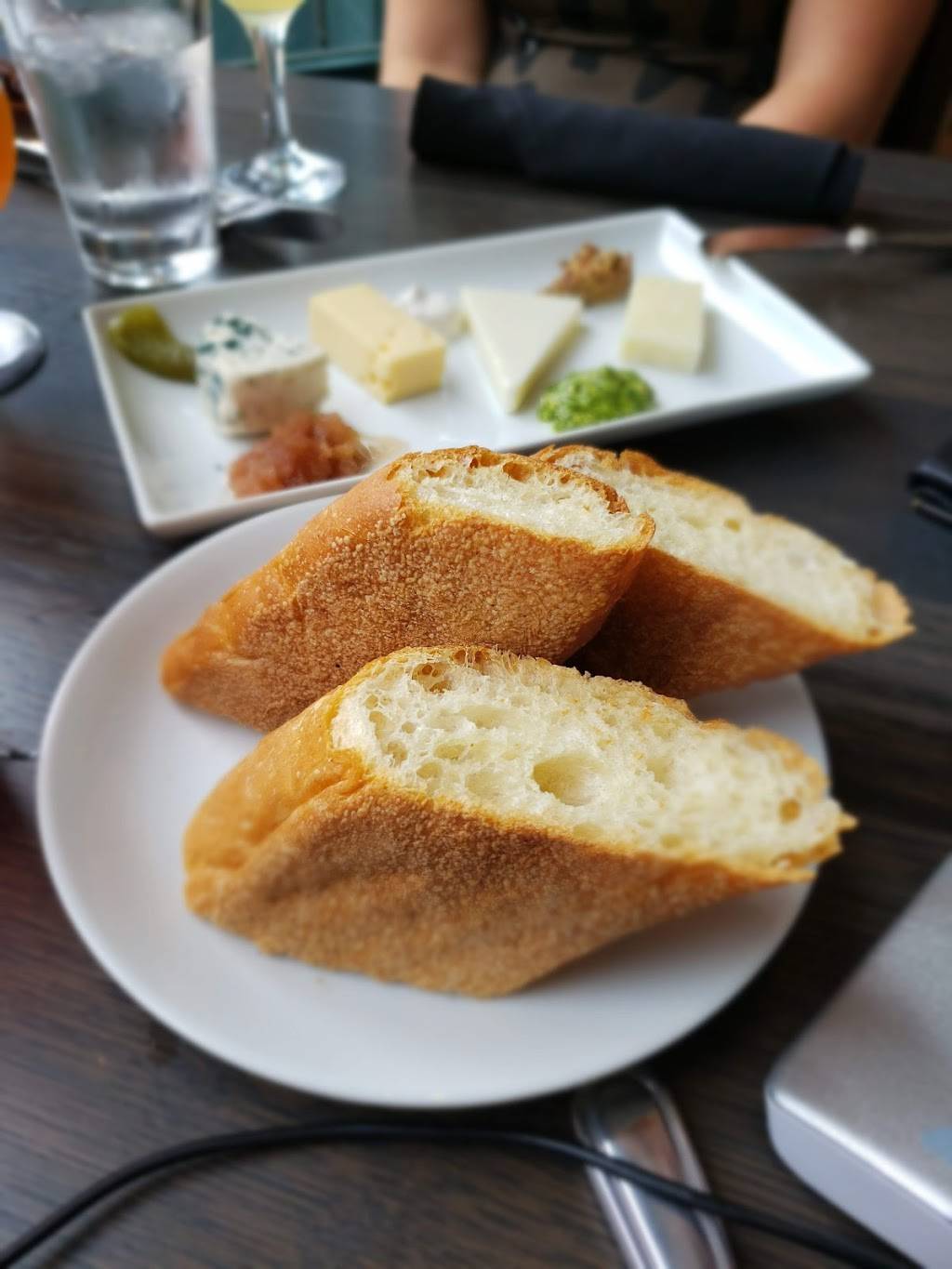 Brugge on North | restaurant | 40 W North Ave, Pittsburgh, PA 15212, USA | 4122269740 OR +1 412-226-9740