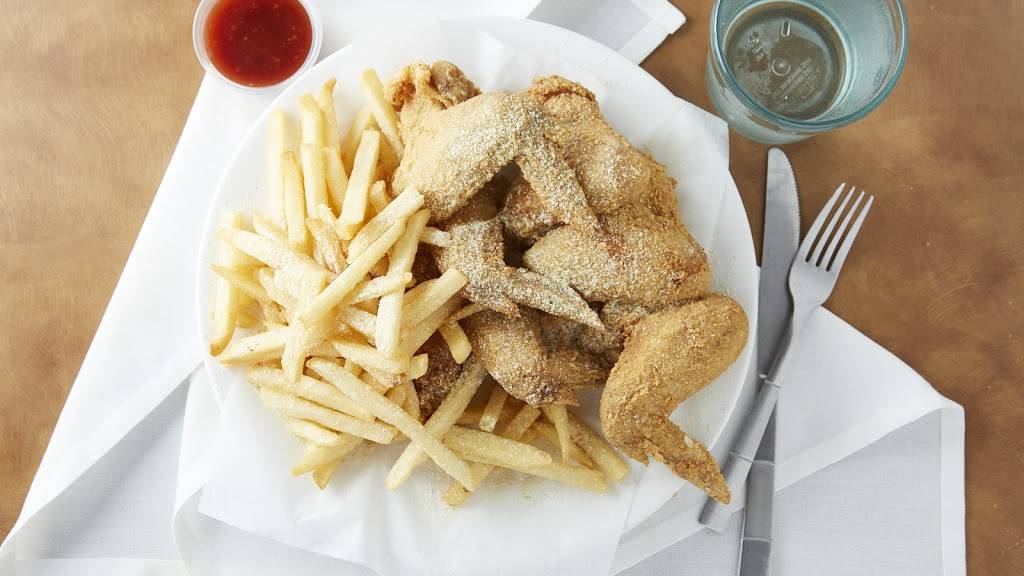 Captain hooks fish,chicken &grill (Chicago style) | restaurant | 4355 S Cottage Grove Ave, Chicago, IL 60653, USA | 7739524774 OR +1 773-952-4774