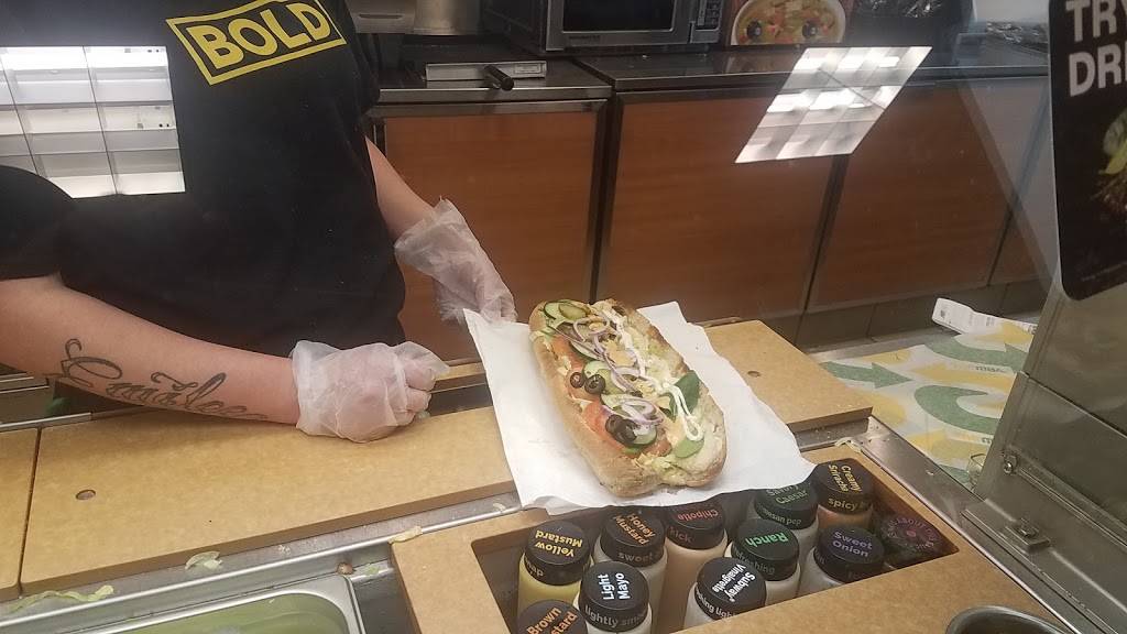 Subway Restaurants | restaurant | 1215 Olive Dr Suite F, Bakersfield, CA 93308, USA | 6613932776 OR +1 661-393-2776