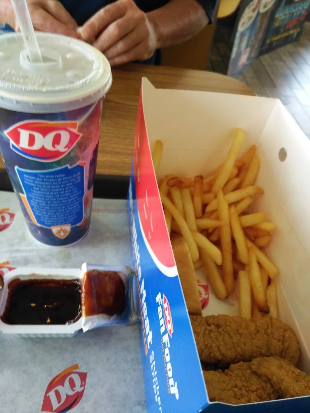 Dairy Queen | restaurant | 2734 W Camelback Rd, Phoenix, AZ 85017, USA | 6022490432 OR +1 602-249-0432