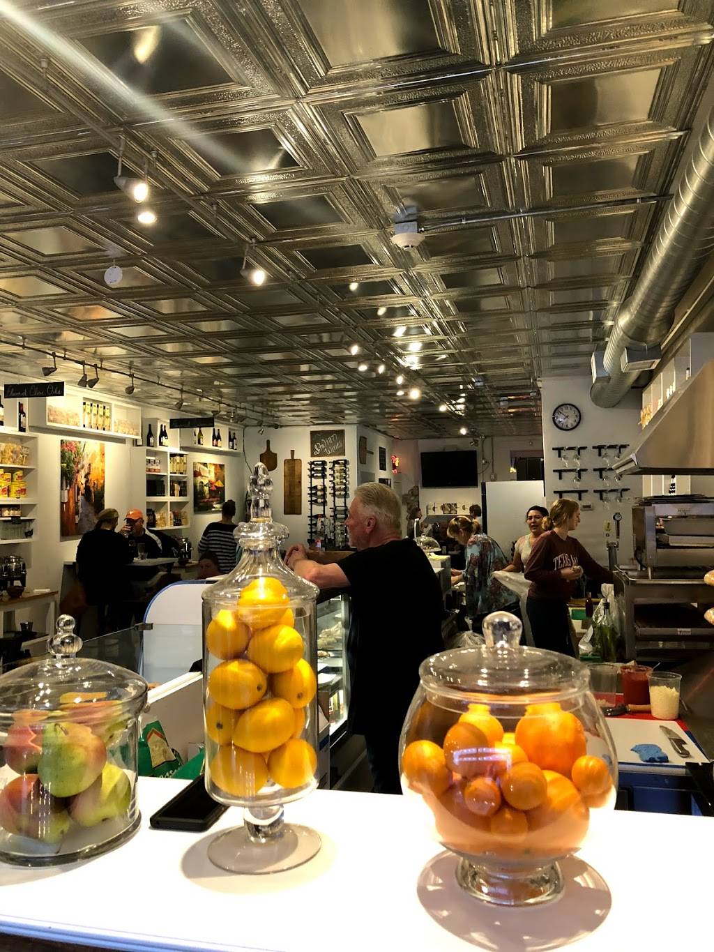 Panzas Tapping Italy | restaurant | 107 N Rogers St, Waxahachie, TX 75165, USA | 2148691269 OR +1 214-869-1269