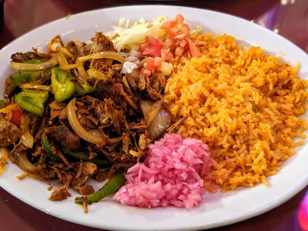 Señor Villa | restaurant | 8064 Lake City Way NE #4360, Seattle, WA 98115, USA | 2065175660 OR +1 206-517-5660