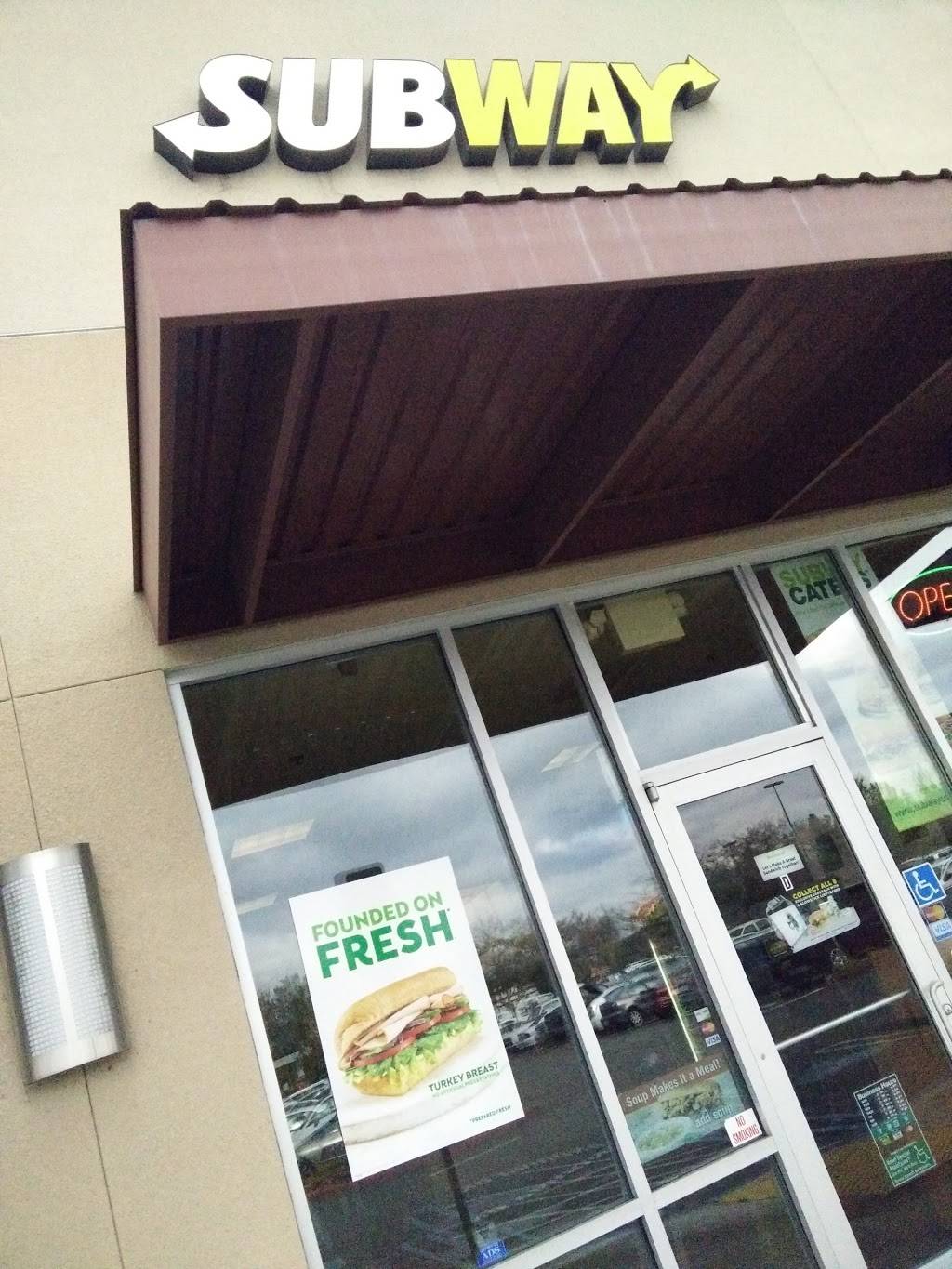 Subway | restaurant | 386 W Ashlan Ave, Clovis, CA 93612, USA | 5592920335 OR +1 559-292-0335