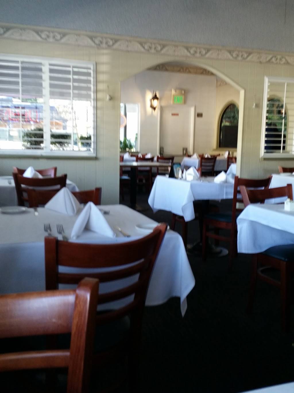 PJs Restaurant & Cocktail | restaurant | 3721 San Pablo Dam Rd, El Sobrante, CA 94803, USA | 5102220221 OR +1 510-222-0221