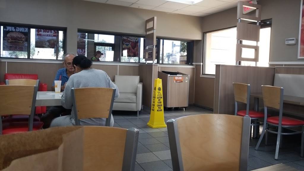 Burger King | restaurant | 1936 E Osceola Pkwy, Kissimmee, FL 34743, USA | 4073486470 OR +1 407-348-6470