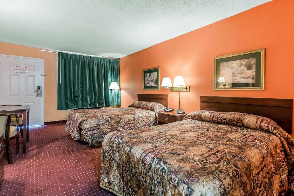 Econo Lodge | restaurant | 13705 Jones St, Lavonia, GA 30553, USA | 7064605888 OR +1 706-460-5888