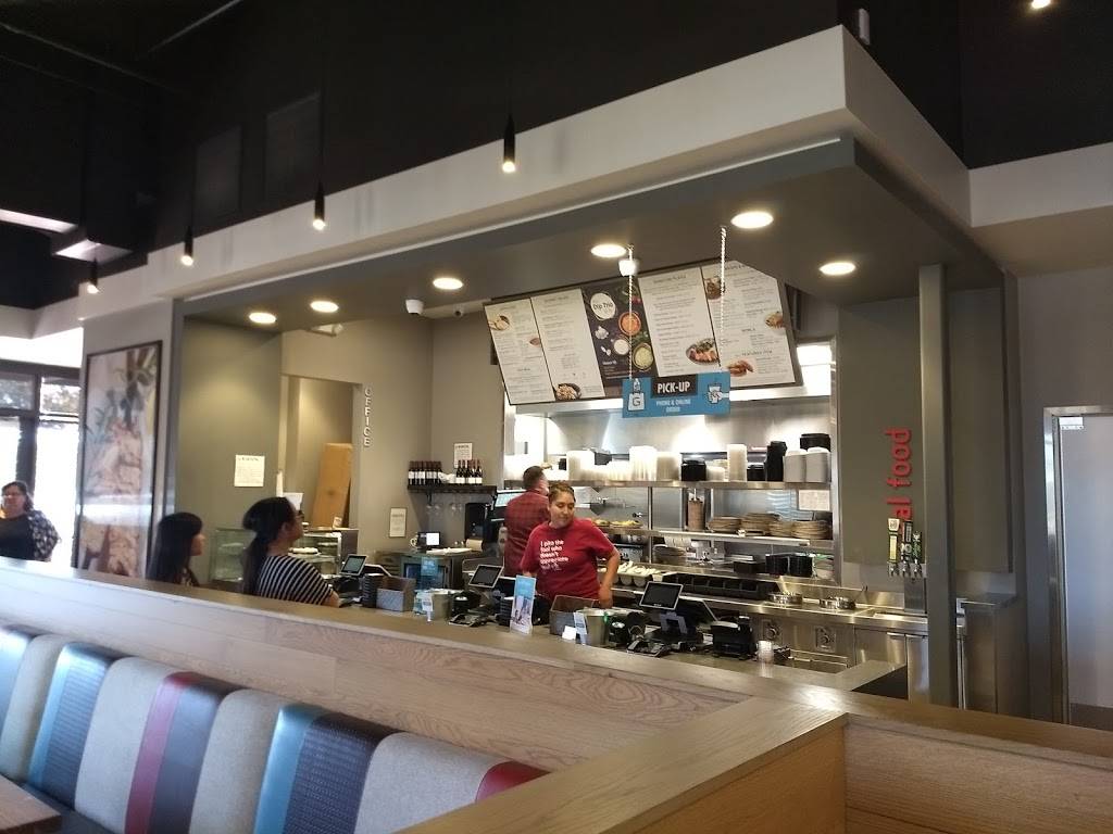 Luna Grill | restaurant | 505 N Eureka St #120, Redlands, CA 92374, USA | 9095008383 OR +1 909-500-8383