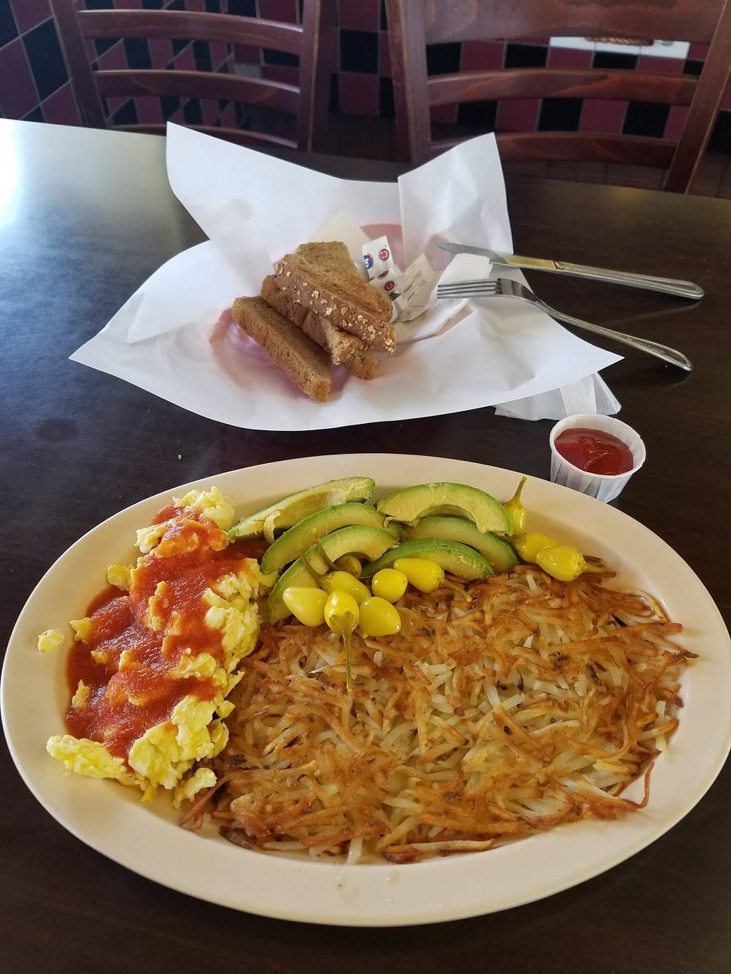 Star Burgers | restaurant | 14752 Badillo St, Baldwin Park, CA 91706, USA | 6263377777 OR +1 626-337-7777