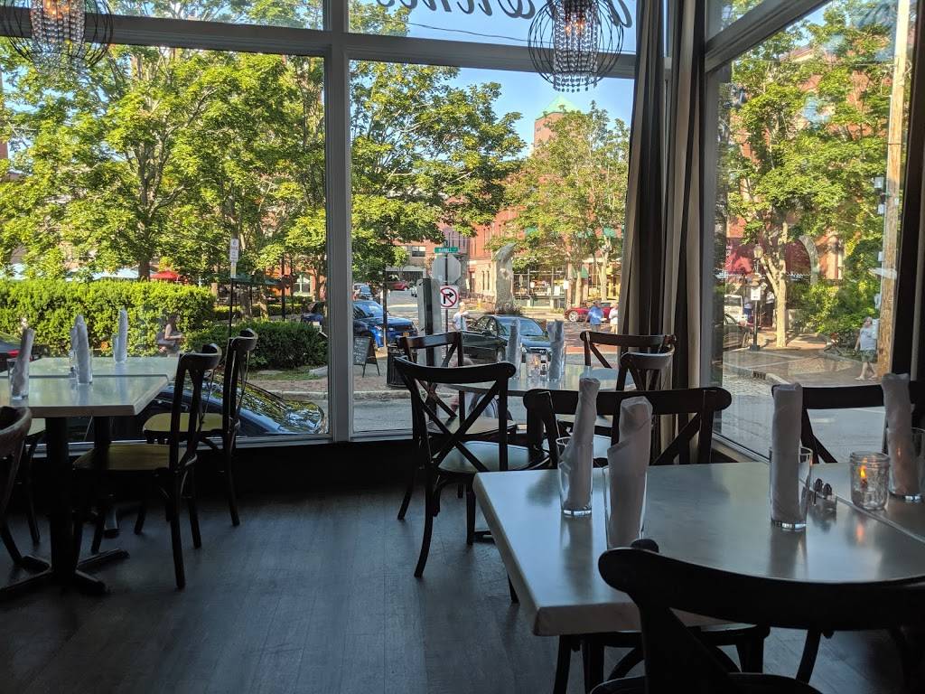 Petite Jacqueline | restaurant | 46 Market St, Portland, ME 04101, USA | 2075537044 OR +1 207-553-7044