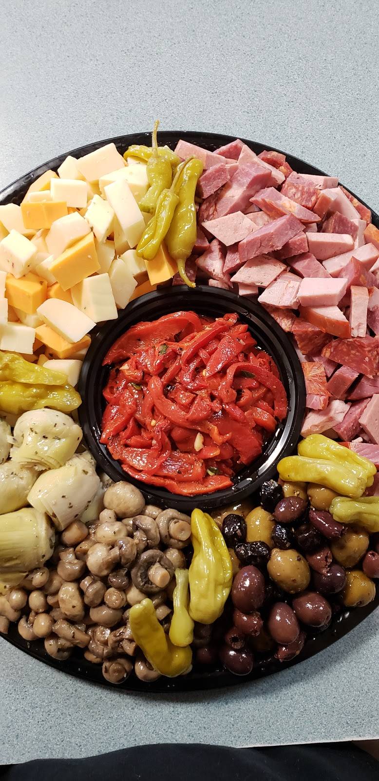 Marias Italian-American Deli | meal takeaway | 2841, 22620 Lyons Avenue, Newhall, CA 91321, USA | 6612596261 OR +1 661-259-6261