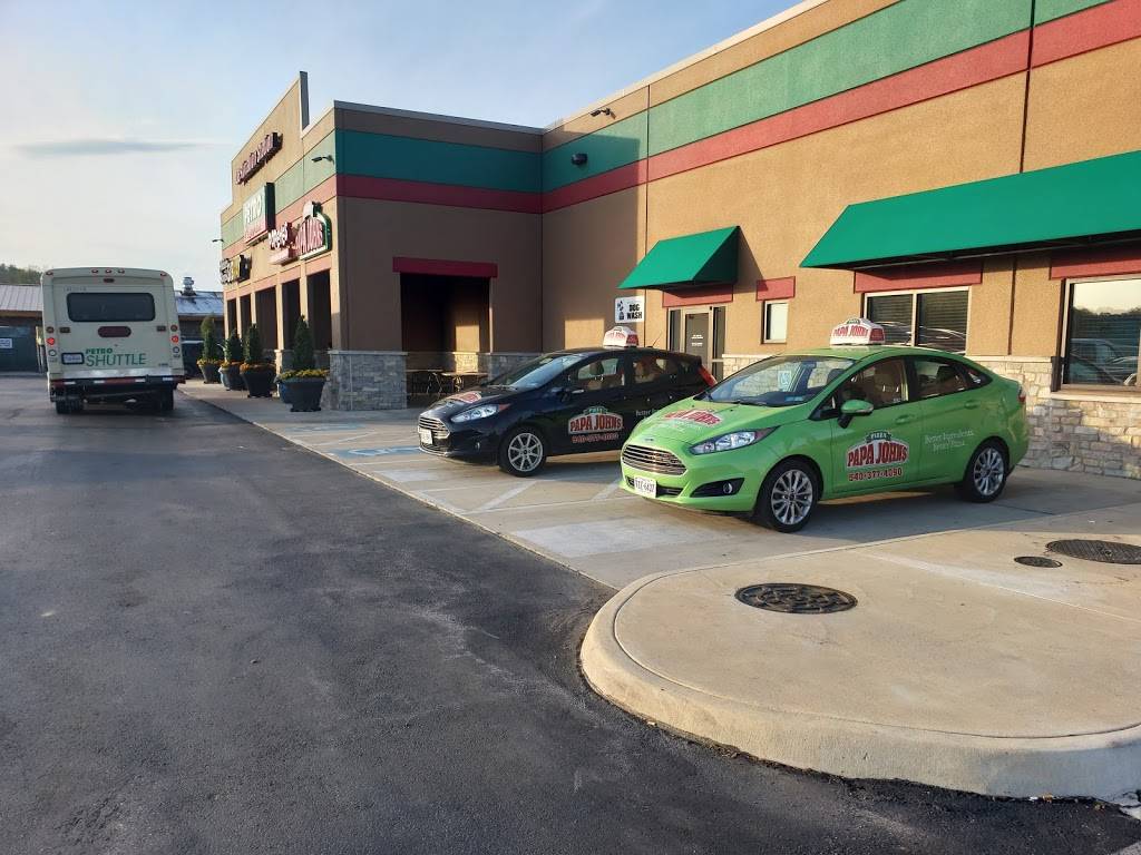 Papa Johns Pizza | restaurant | 2440 Raphine Rd, Raphine, VA 24472, USA | 5403774090 OR +1 540-377-4090