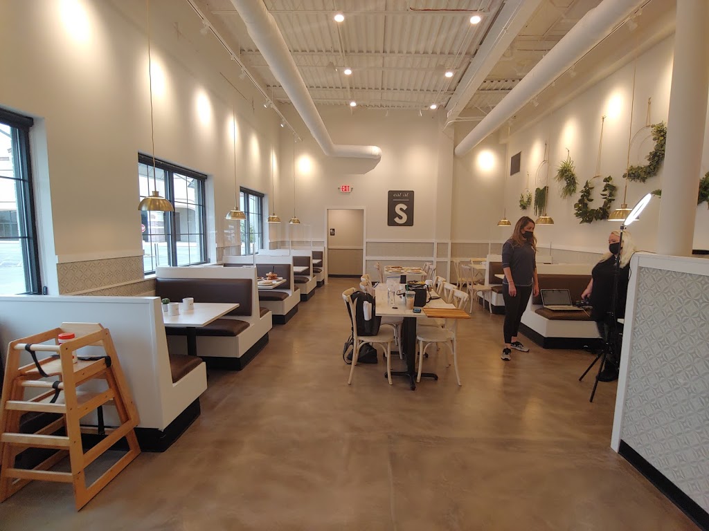 SYRUP - Aurora | restaurant | 1961 W Galena Blvd, Aurora, IL 60506, USA | 6308442444 OR +1 630-844-2444