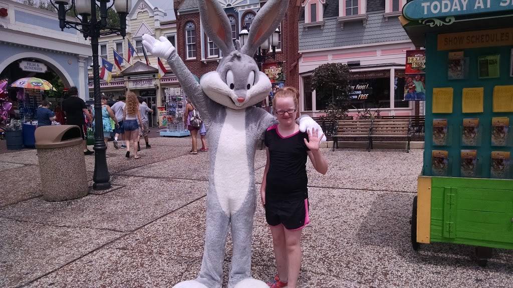 Johnny Rockets | restaurant | 4900 Six Flags Rd, Pacific, MO 63069, USA | 6369385300 OR +1 636-938-5300