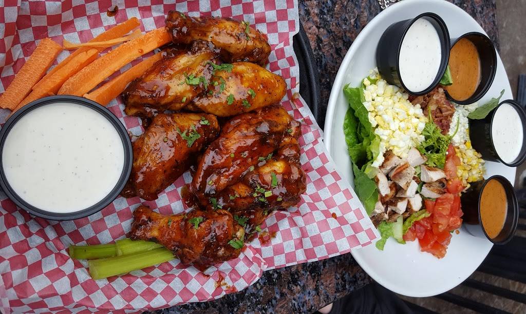 Rock & Brews | restaurant | 7131 Red Bug Lake Rd, Oviedo, FL 32765, USA | 4079564124 OR +1 407-956-4124