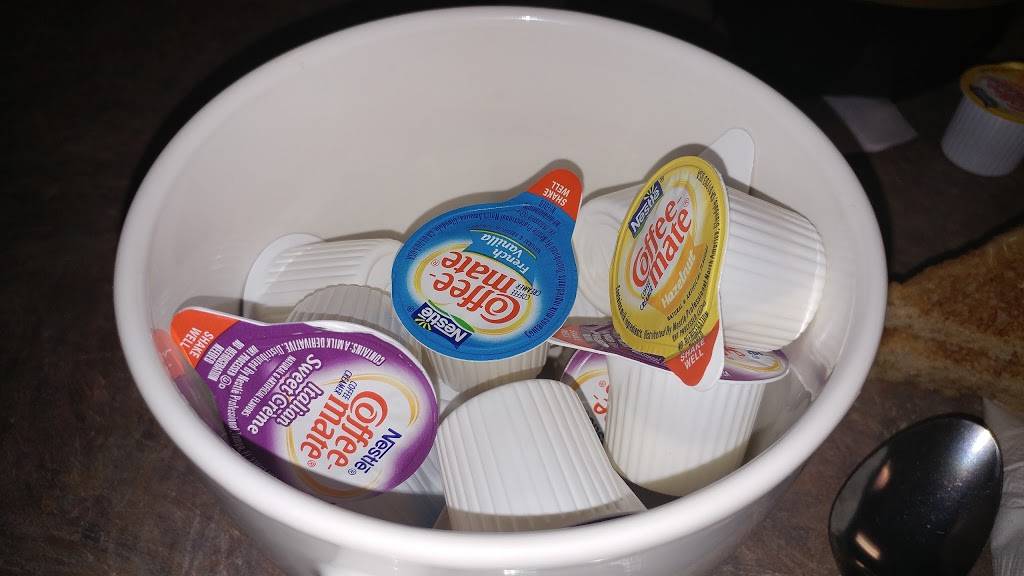 Colonial Kitchen Pancake House | restaurant | 330 N Drake Rd, Kalamazoo, MI 49009, USA | 2693499928 OR +1 269-349-9928