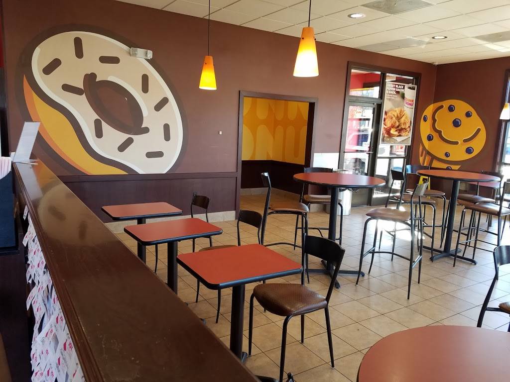 Dunkin | bakery | 648 S Main St, Middletown, CT 06457, USA | 8603439626 OR +1 860-343-9626