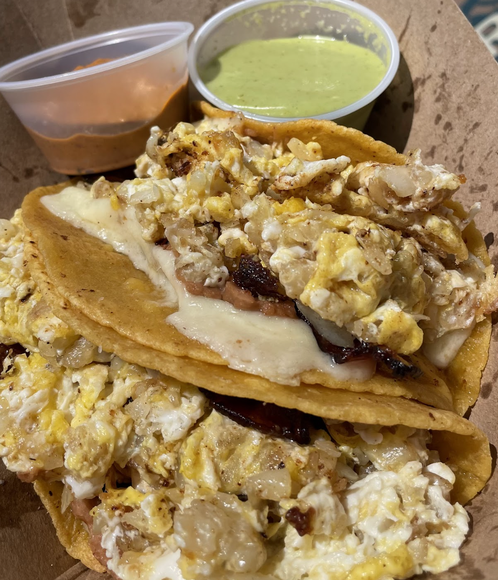 The Moglo Food Truck | restaurant | 120 Meshacket Rd, Edgartown, MA 02539, USA | 5086279003 OR +1 508-627-9003