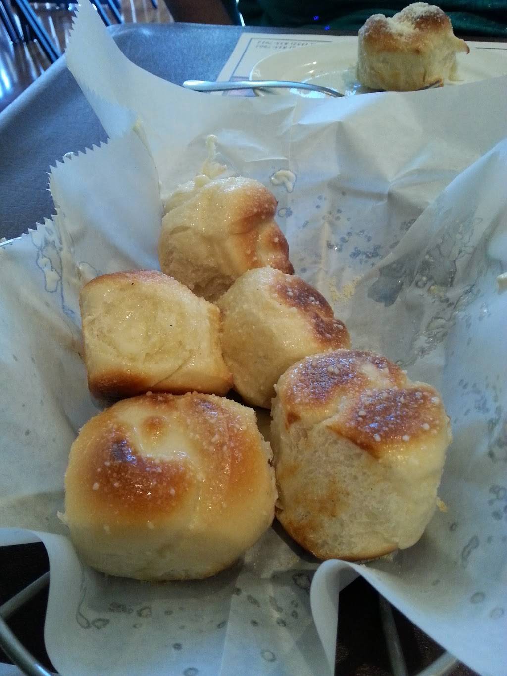 Gennaros Pizza | restaurant | 7375 Commercial Way, Weeki Wachee, FL 34613, USA | 3528357903 OR +1 352-835-7903