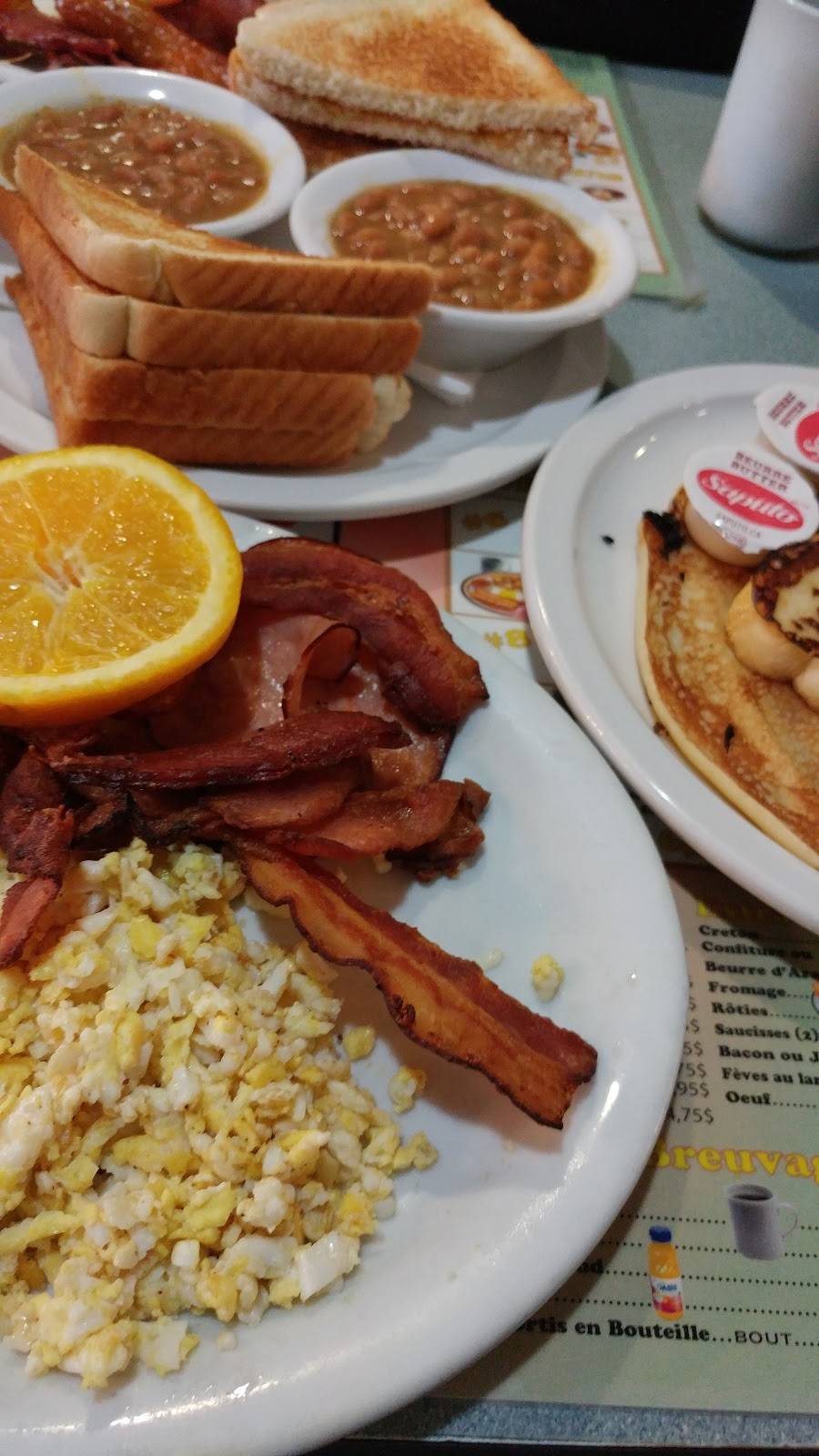 Vincent Sous-Marins | restaurant | 11851 Rue Notre-Dame Est, Pointe-aux-Trembles, QC H1B 2Y2, Canada | 5146452329 OR +1 514-645-2329