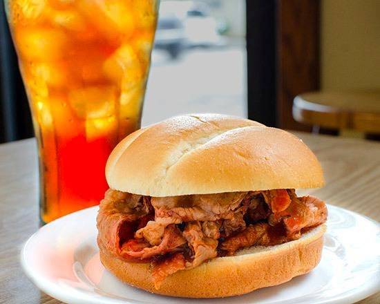 Bobs Bar-B-Q Pit | restaurant | 911 S 11th St, Tacoma, WA 98405, USA | 2536274899 OR +1 253-627-4899