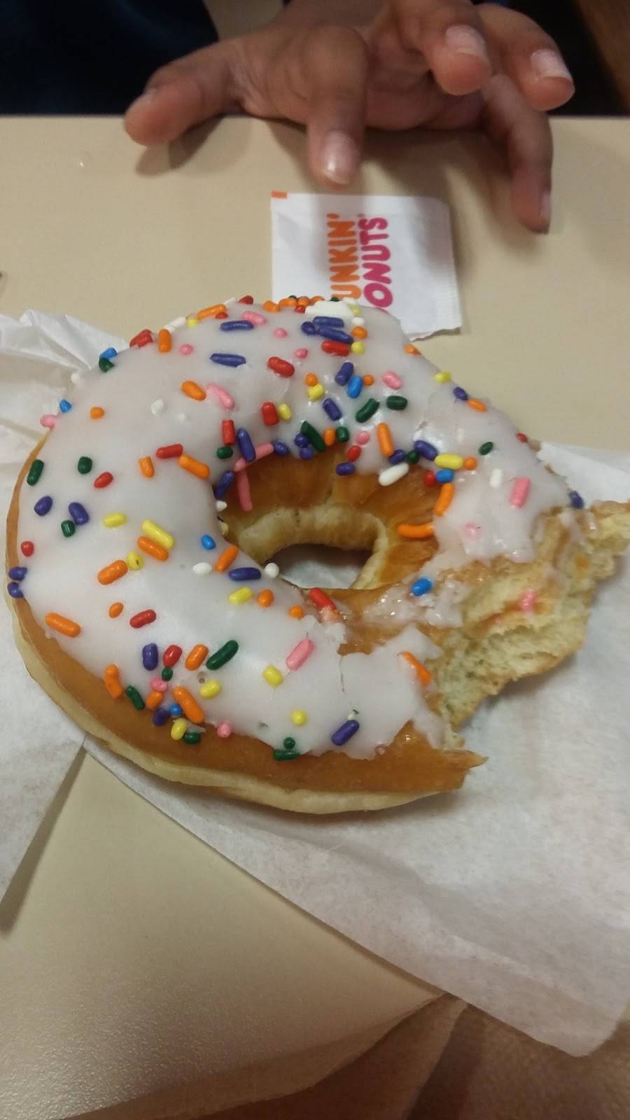 Dunkin Donuts | cafe | Suburban Station, 1700 John F Kennedy Blvd, Philadelphia, PA 19103, USA | 2157511075 OR +1 215-751-1075