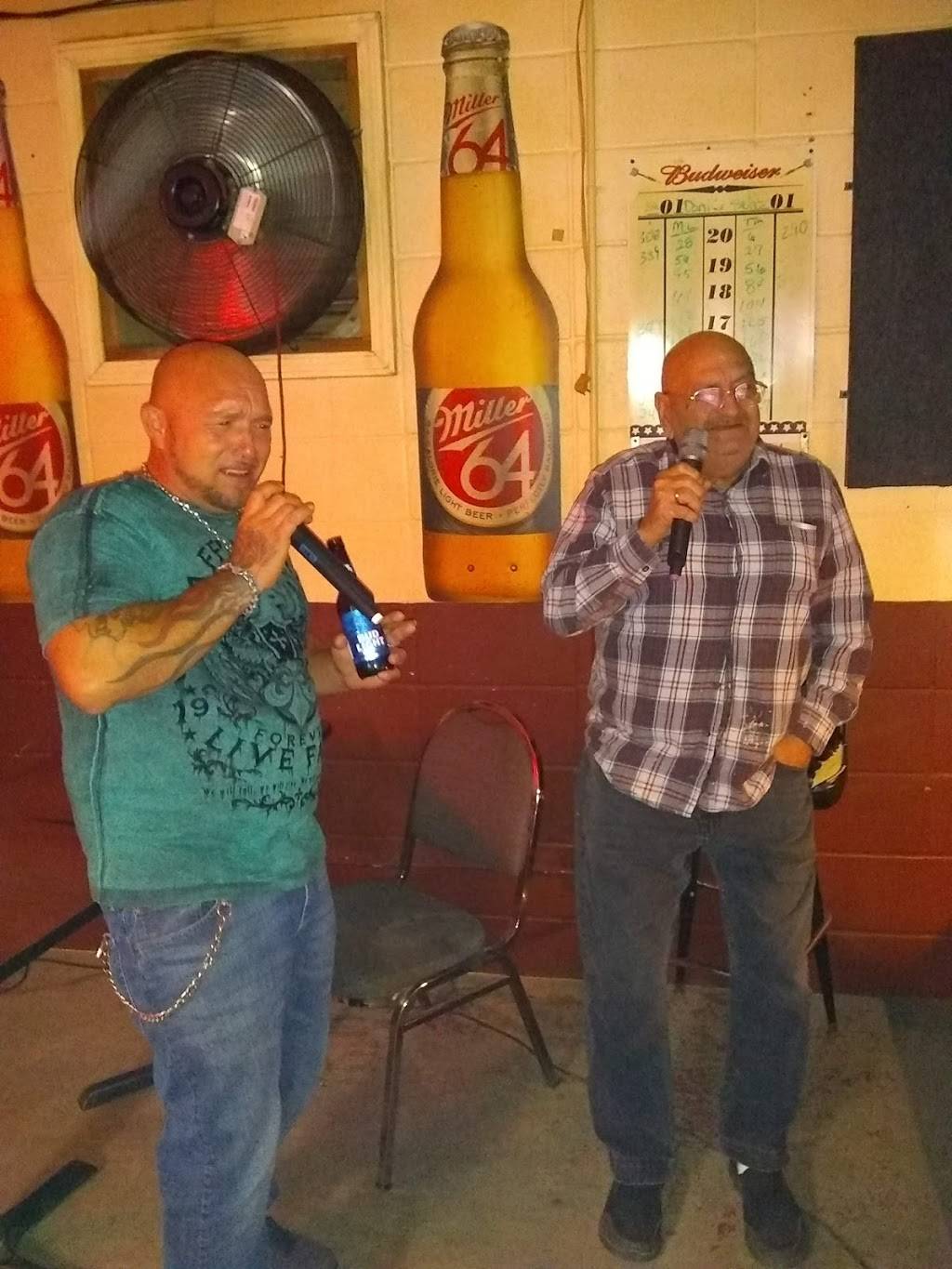 Roys Roadhouse Bar | restaurant | 22510 US 49, Saucier, MS 39574, USA | 2288321851 OR +1 228-832-1851