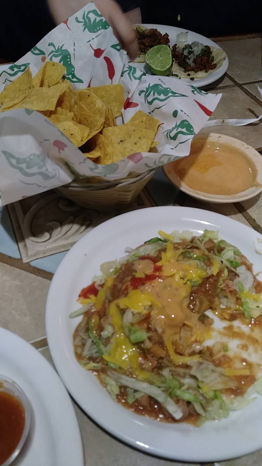 Chicos Restaurant | restaurant | 4407 W Maple St, Wichita, KS 67209, USA | 3169435401 OR +1 316-943-5401