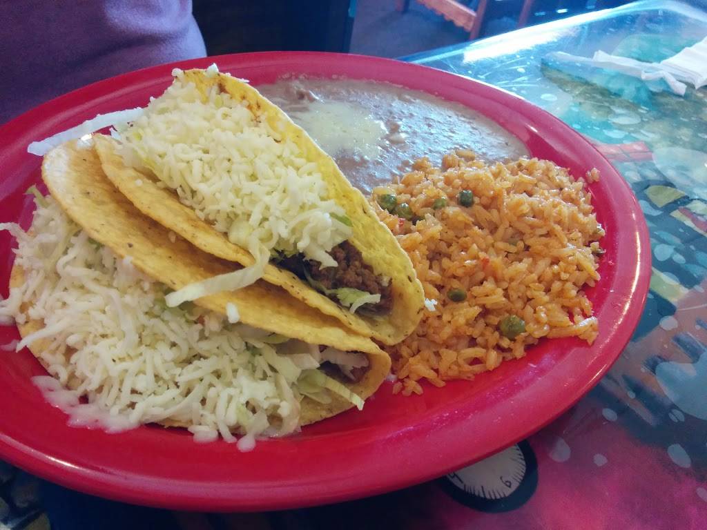 El Compadre | restaurant | 1608 Wilkins Way, Mitchell, IN 47446, USA | 8128490340 OR +1 812-849-0340