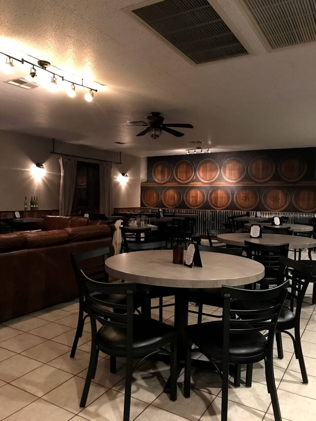 Grand River Cellars | restaurant | 5750 S Madison Rd, Madison, OH 44057, USA | 4402989838 OR +1 440-298-9838