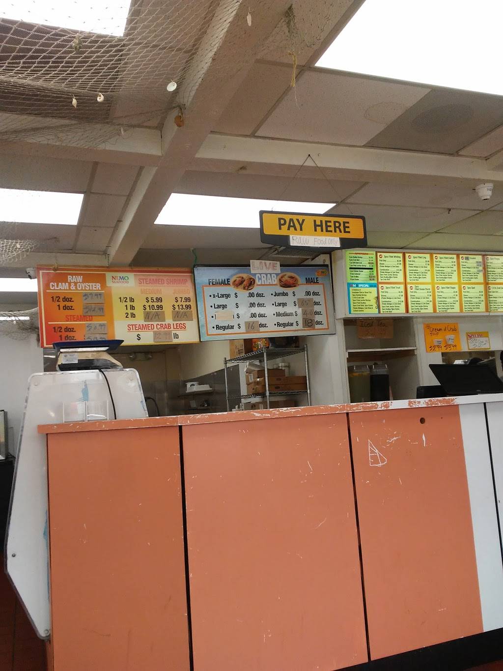 Nemo Seafood | restaurant | 6711 Marlboro Pike, Forestville, MD 20747, USA | 3015686104 OR +1 301-568-6104