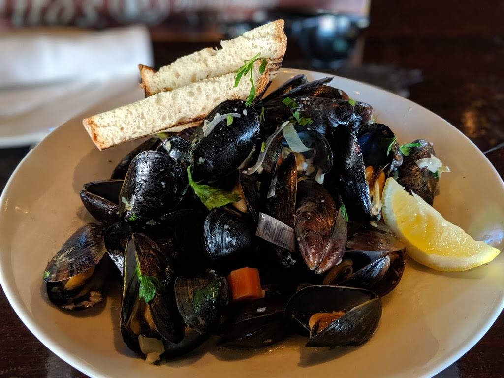 The Blarney Stone | restaurant | 1505 Dorchester Ave, Dorchester, MA 02122, USA | 6174368223 OR +1 617-436-8223