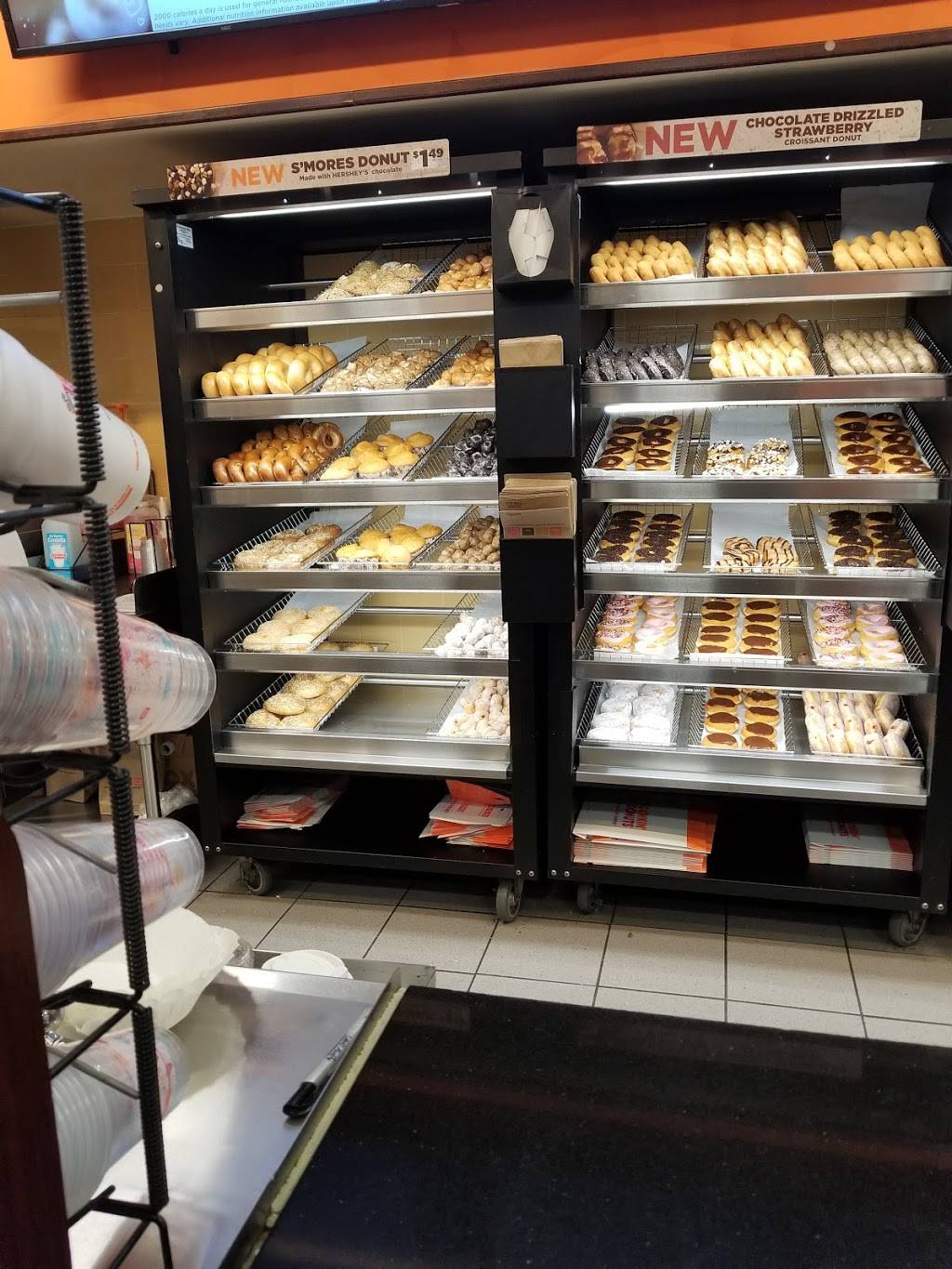 Dunkin | bakery | 900 Cranston St, Cranston, RI 02920, USA | 4019449844 OR +1 401-944-9844