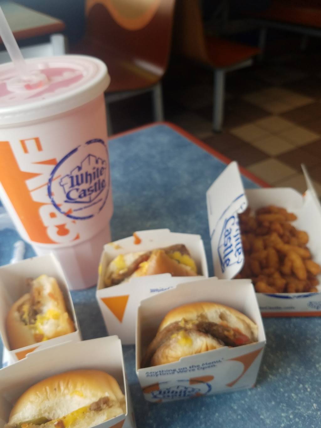 White Castle | restaurant | 931 Westchester Ave, Bronx, NY 10459, USA | 7185422101 OR +1 718-542-2101