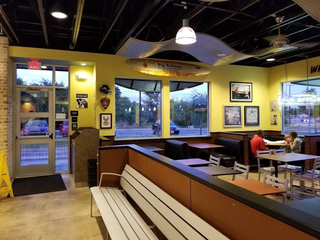 Raising Canes Chicken Fingers | meal takeaway | 8915 Potranco Rd, San Antonio, TX 78251, USA | 2106800303 OR +1 210-680-0303