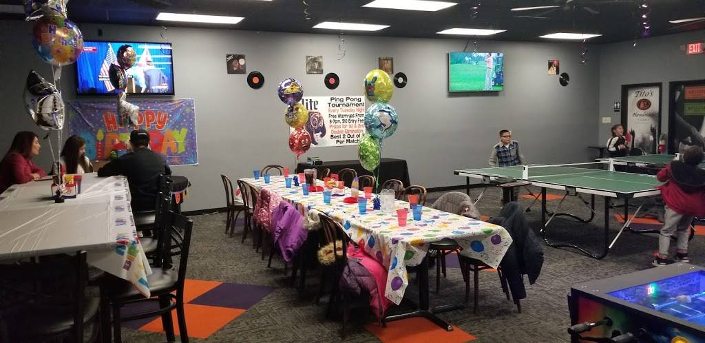 Stockyard Rock Burger Bar | restaurant | 908 W Riverside Blvd, Rockford, IL 61103, USA | 8157088663 OR +1 815-708-8663