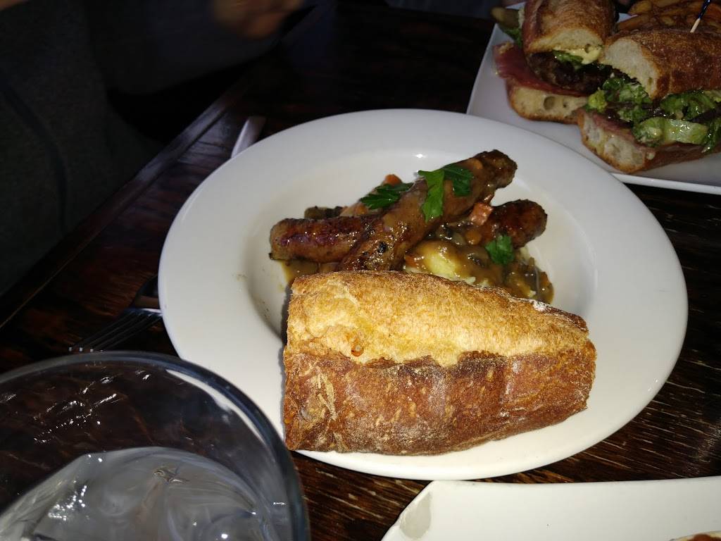 Old Angle Tavern | restaurant | 1848 W 25th St, Cleveland, OH 44113, USA | 2168615643 OR +1 216-861-5643