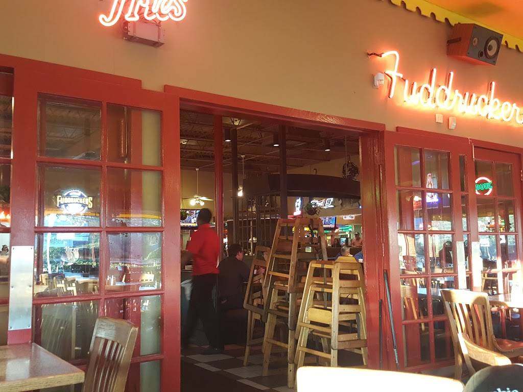 Fuddruckers | restaurant | 1801 Bush River Rd, Columbia, SC 29210, USA | 8037983775 OR +1 803-798-3775