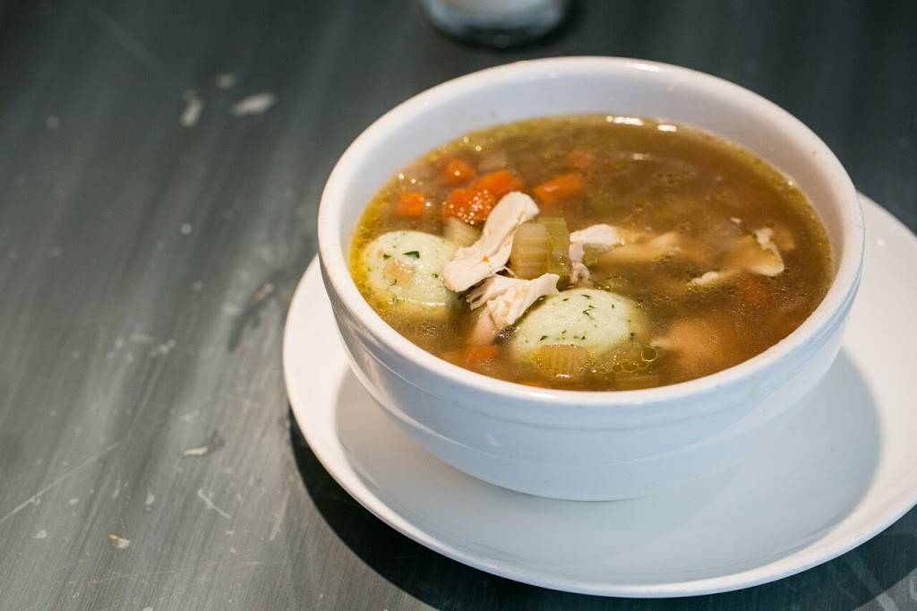 Friedmans West | restaurant | 35 West End Ave, New York, NY 10023, USA | 2125862000 OR +1 212-586-2000