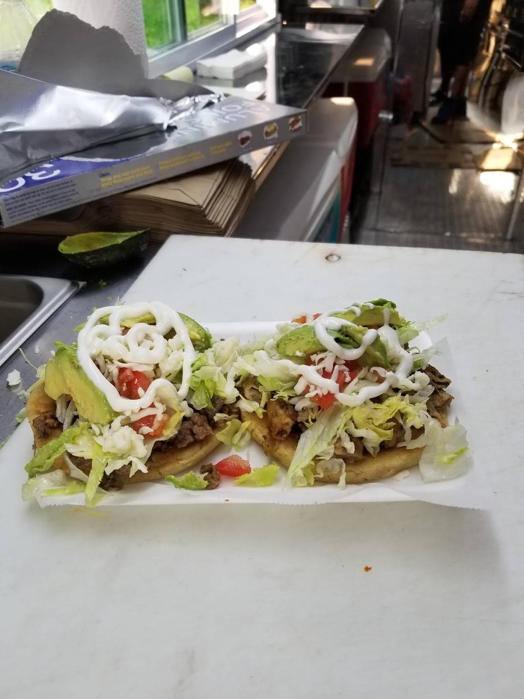 Mr Taco LLC | restaurant | 3614 W Lincoln Ave, Milwaukee, WI 53215, USA | 4143461978 OR +1 414-346-1978