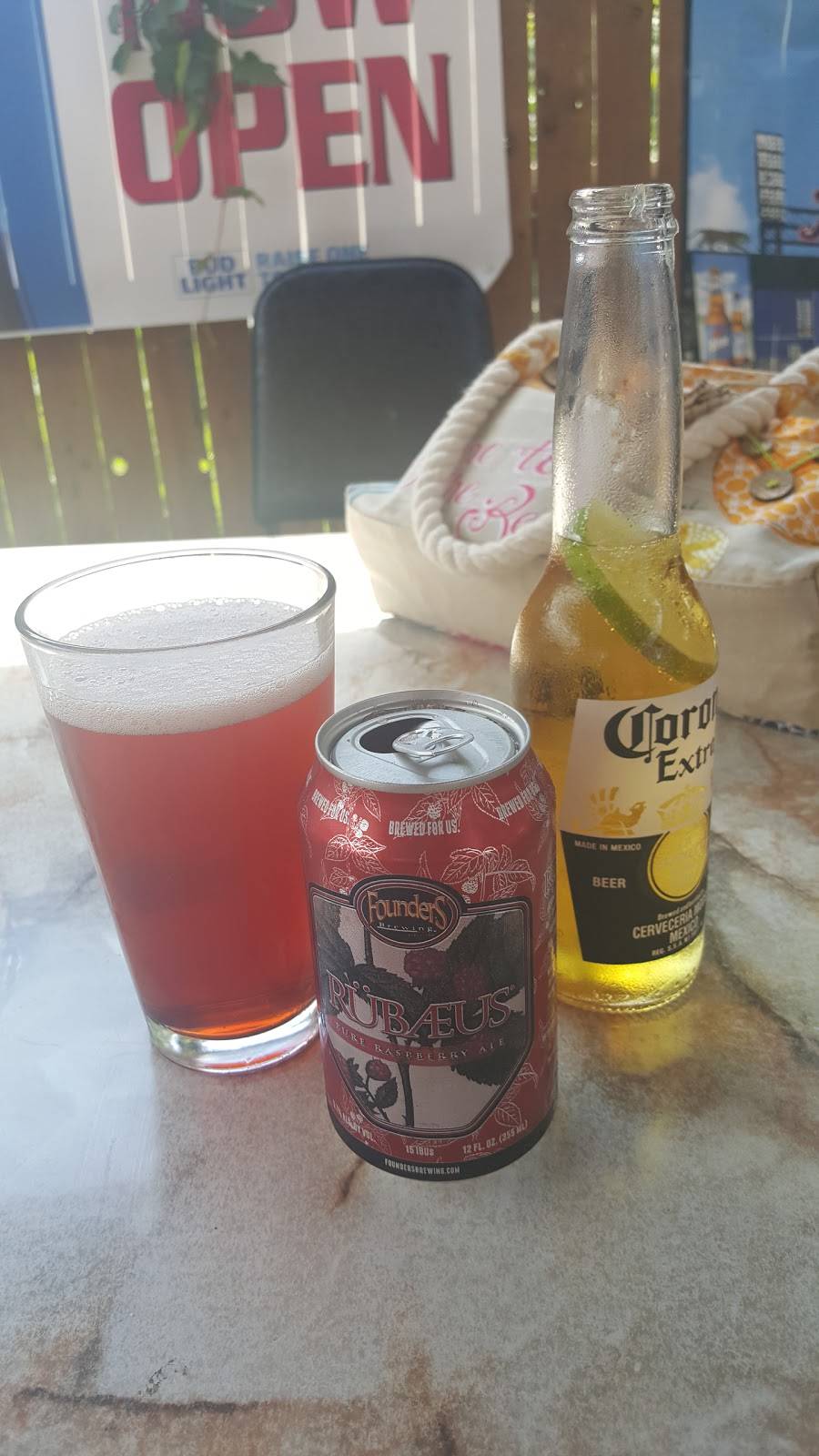 Fenders Bar & Grill | restaurant | 20 Wabash St, Milan, MI 48160, USA | 7344393474 OR +1 734-439-3474