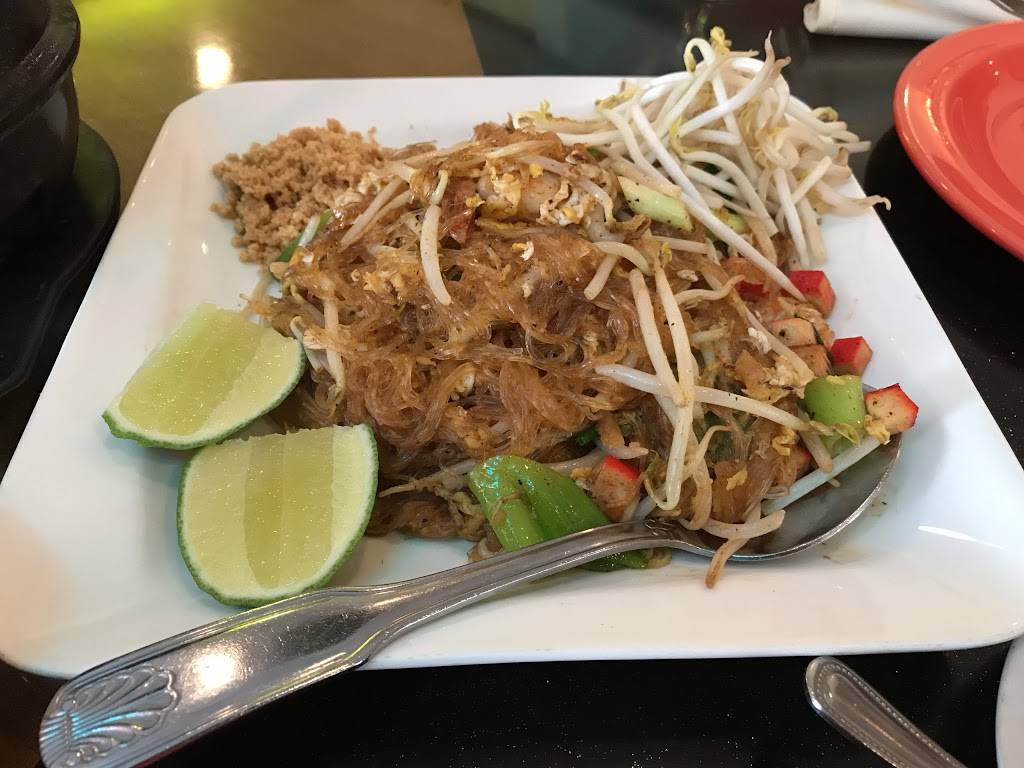 Bangkok Garden Restaurant | restaurant | 4906 St Elmo Ave, Bethesda, MD 20814, USA | 3019510670 OR +1 301-951-0670