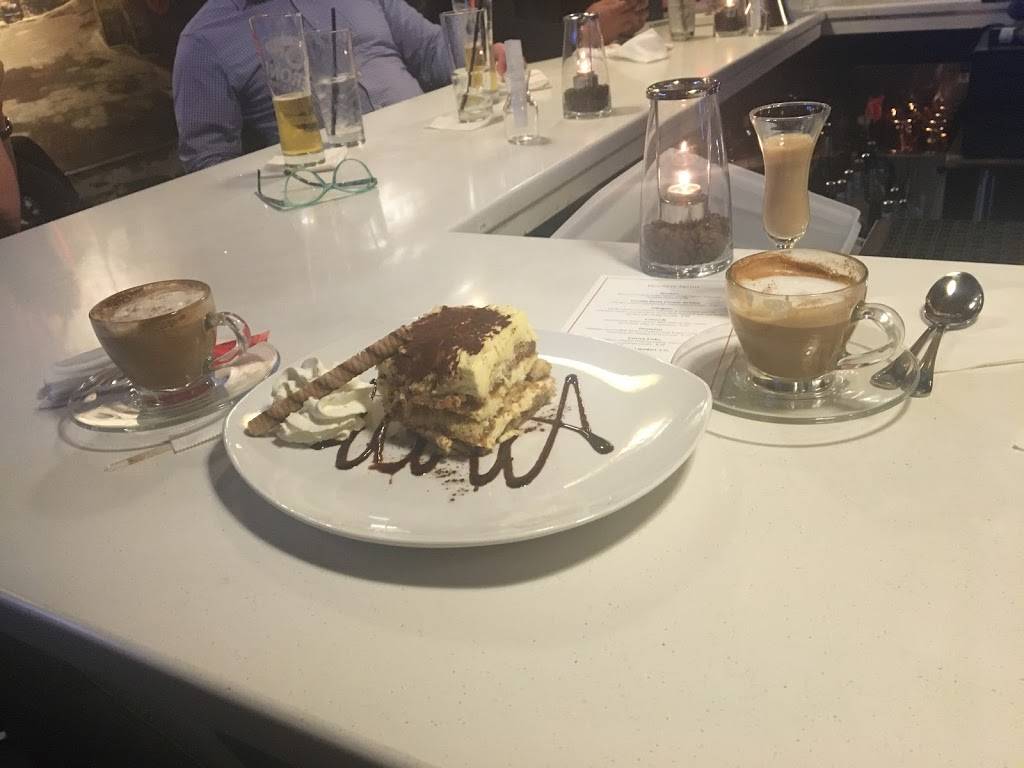 Carmines @ Candleworks | restaurant | 72 N Water St, New Bedford, MA 02740, USA | 7745107901 OR +1 774-510-7901