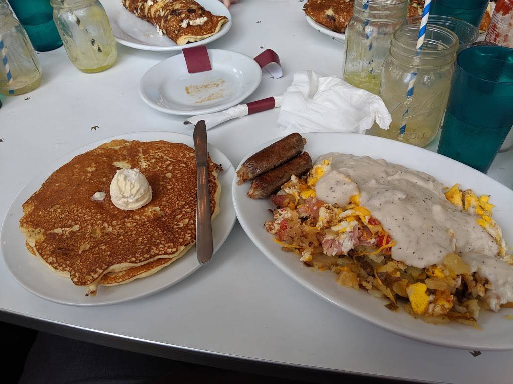 Succotash | restaurant | 2601 Holmes St, Kansas City, MO 64108, USA | 8164212807 OR +1 816-421-2807